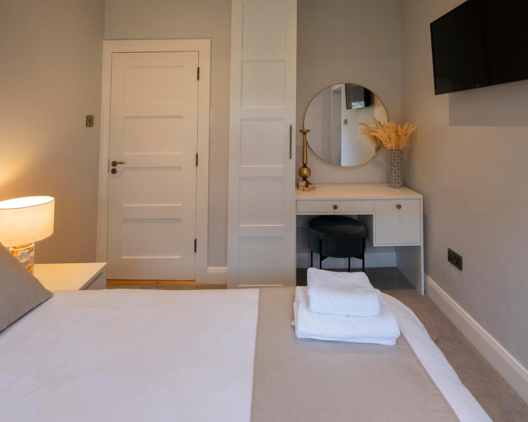 The Hillcrest, Luxury Accommodation In Castleblayney Town ภายนอก รูปภาพ